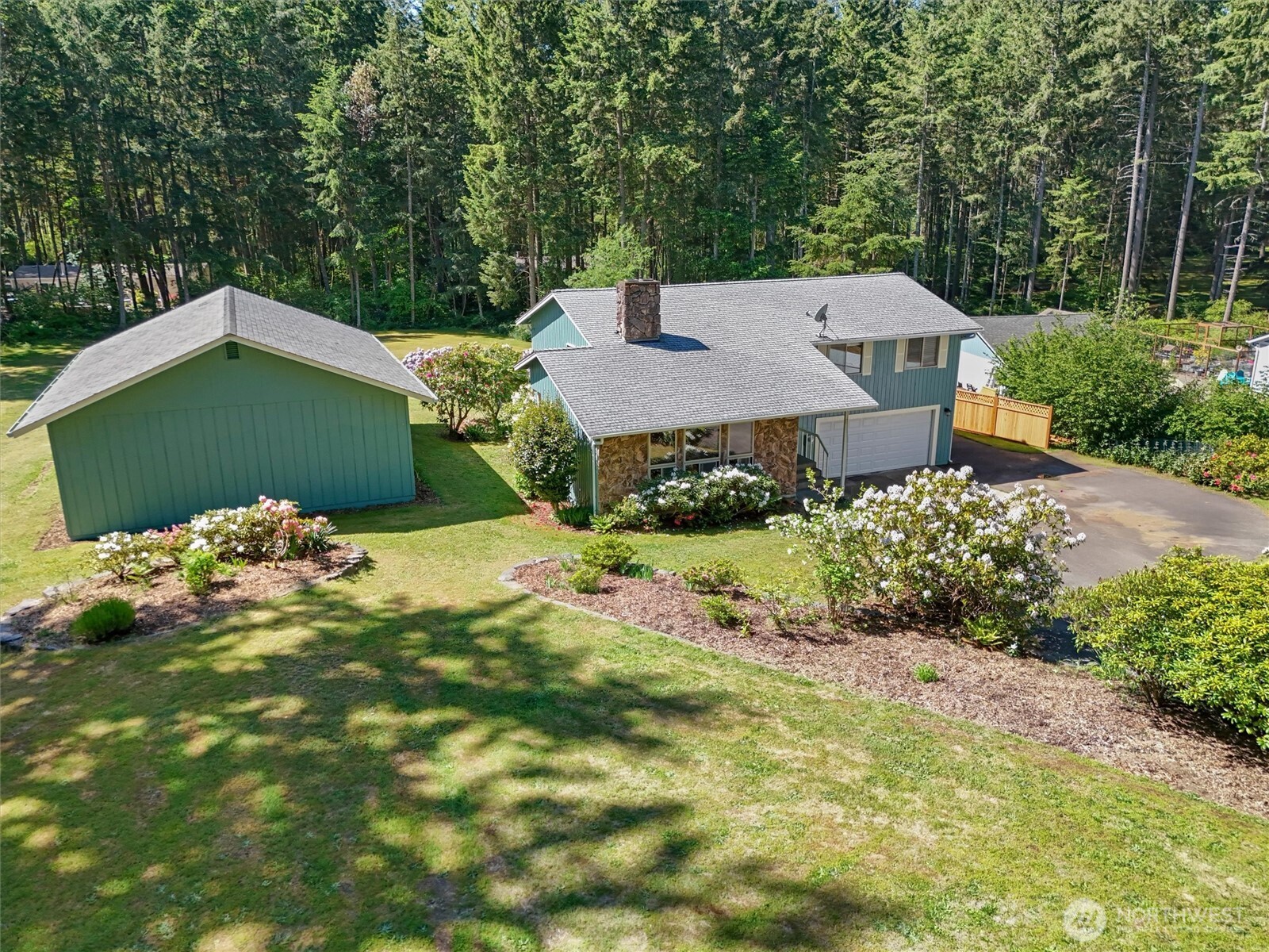 870 Kamus Place Property Photo 39