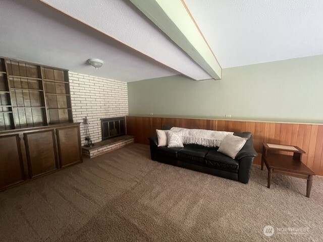 870 Kamus Place Property Photo 40