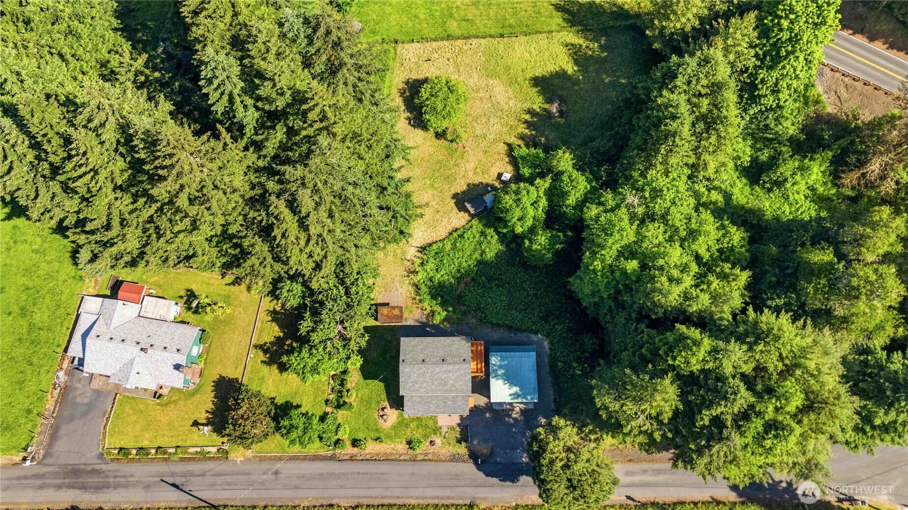 204 Conger Road Property Photo 3