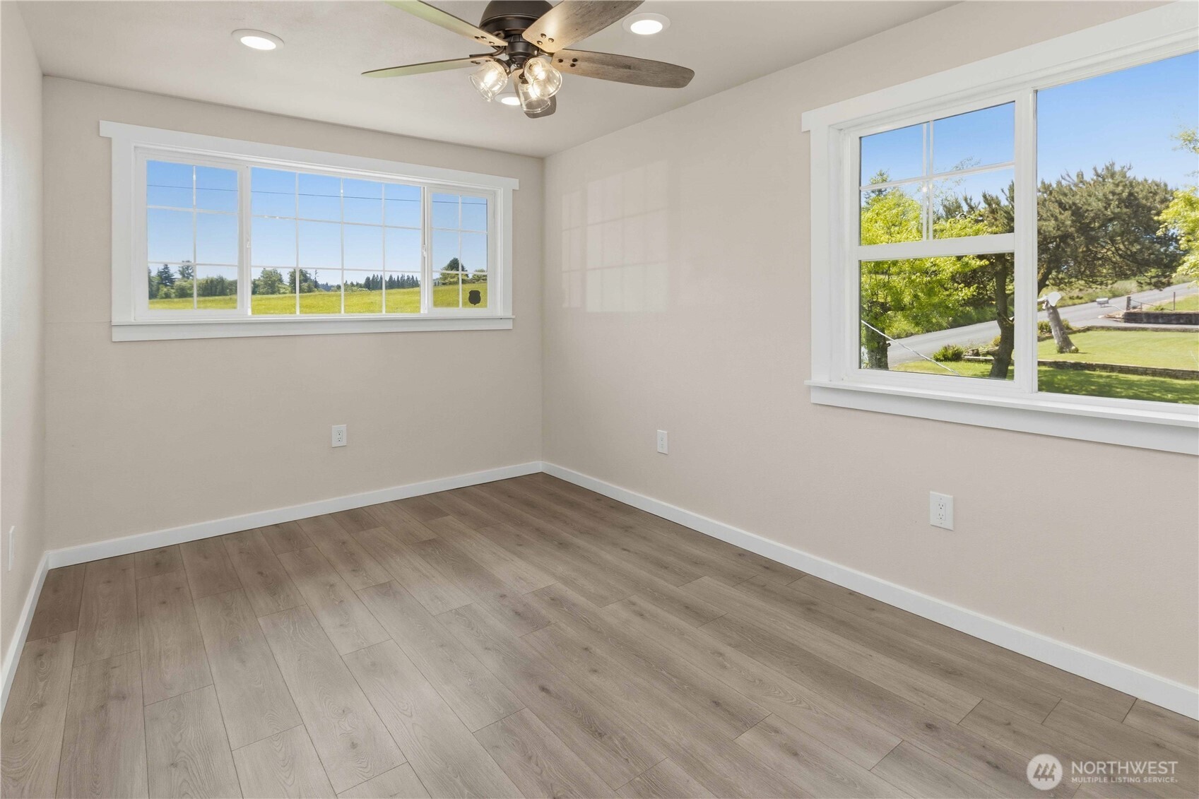 204 Conger Road Property Photo 14