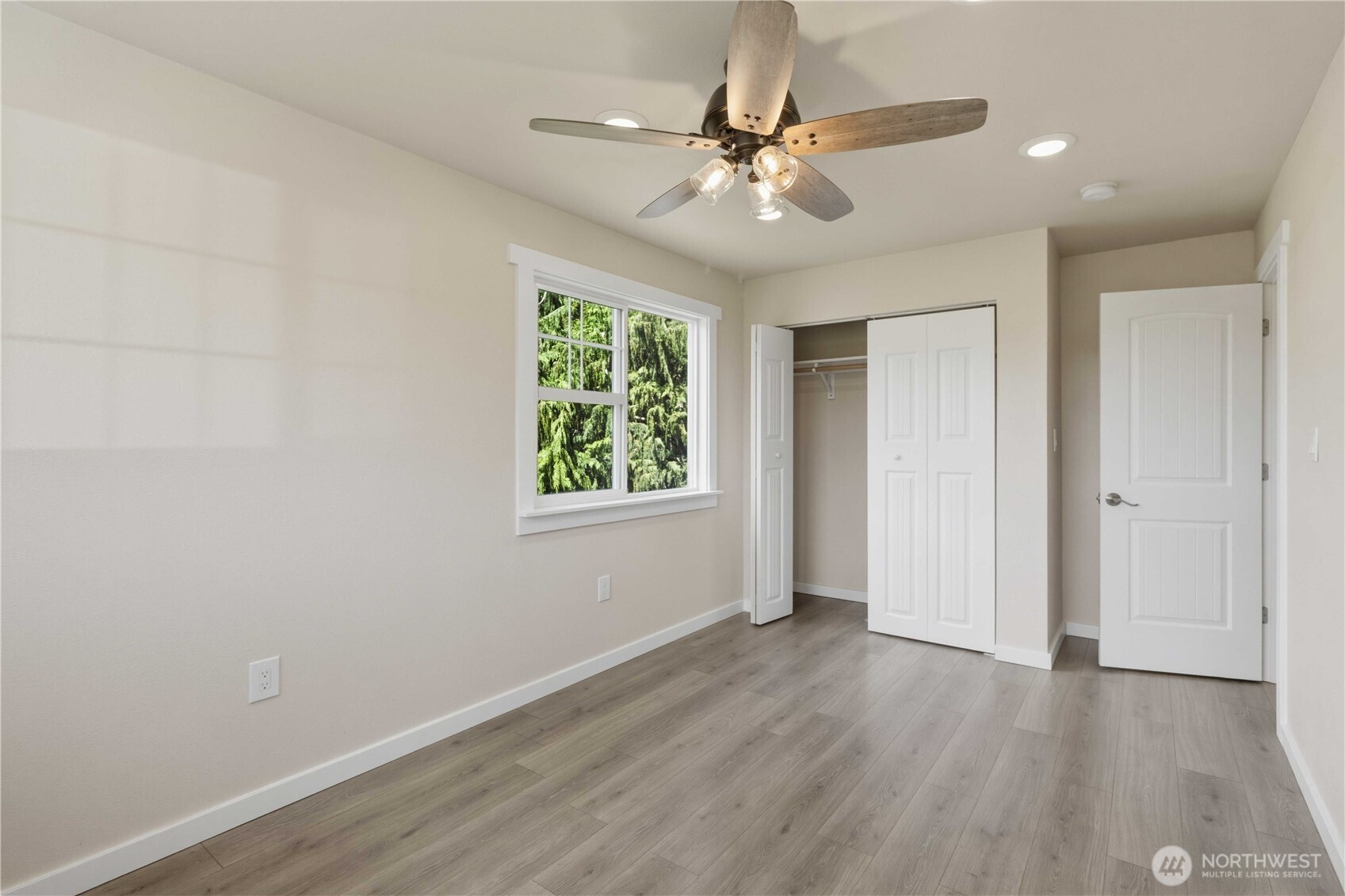 204 Conger Road Property Photo 15