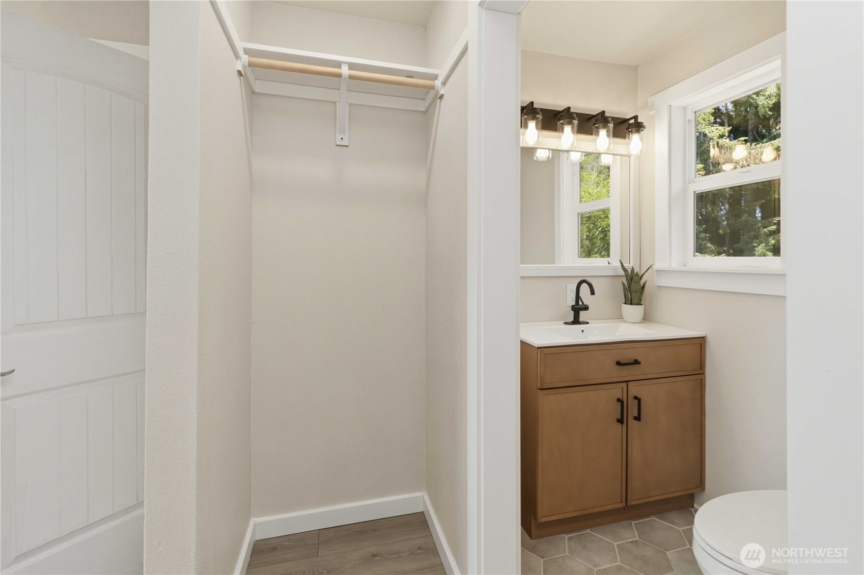 204 Conger Road Property Photo 23