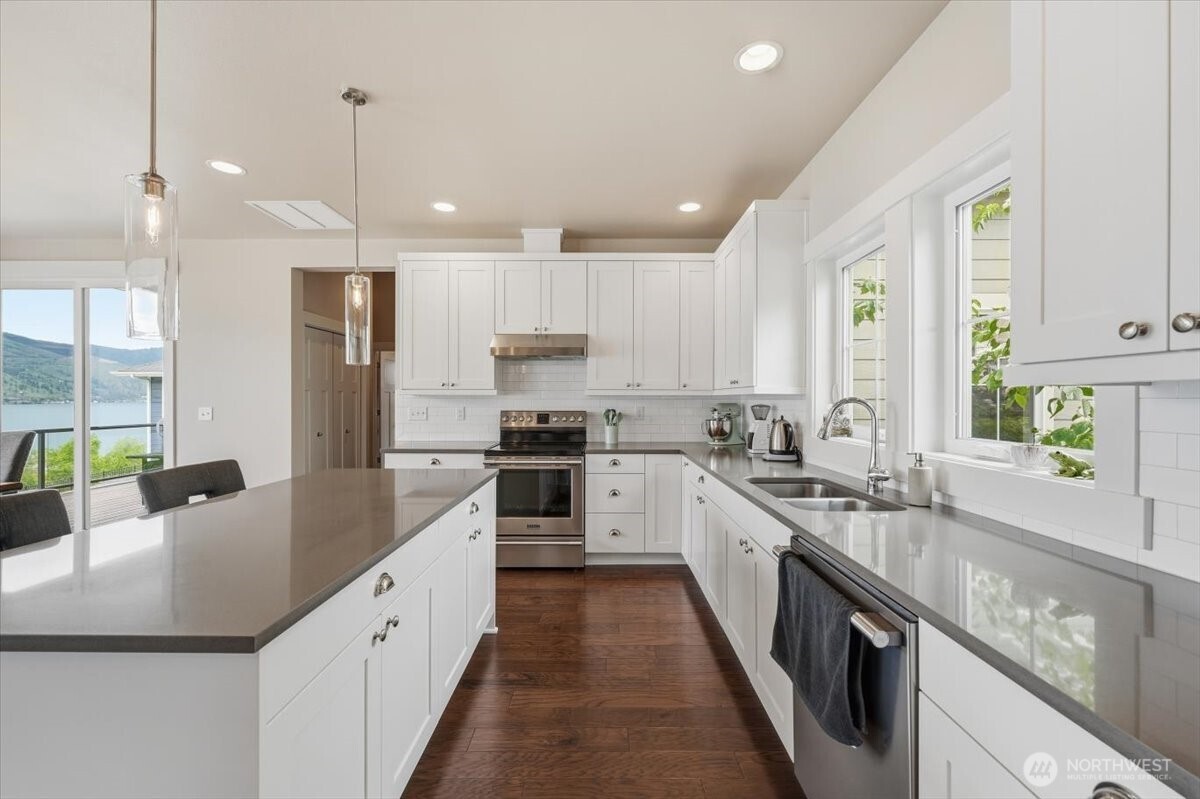112 Mayer Drive Property Photo 11