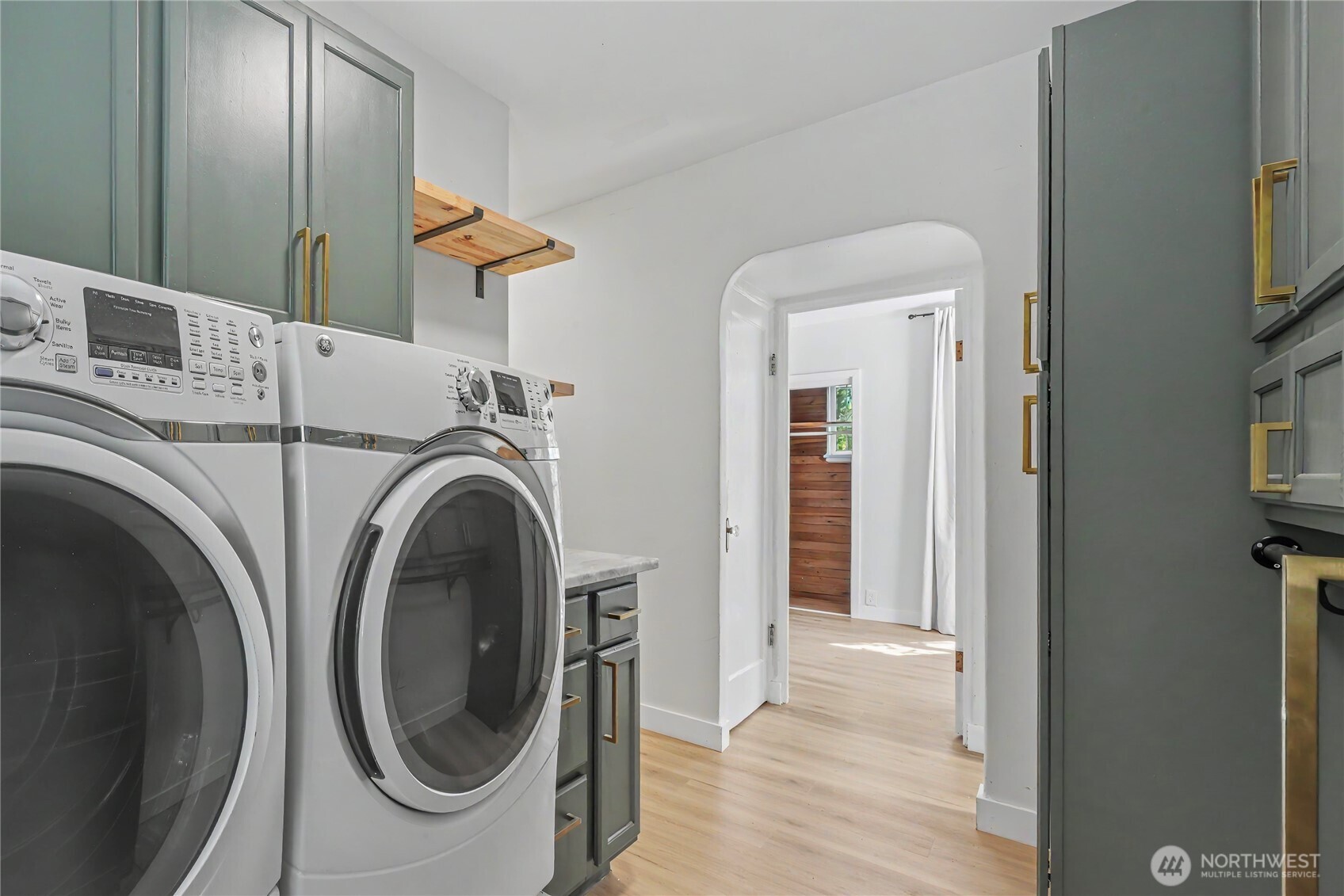 10106 16th Avenue Property Photo 11