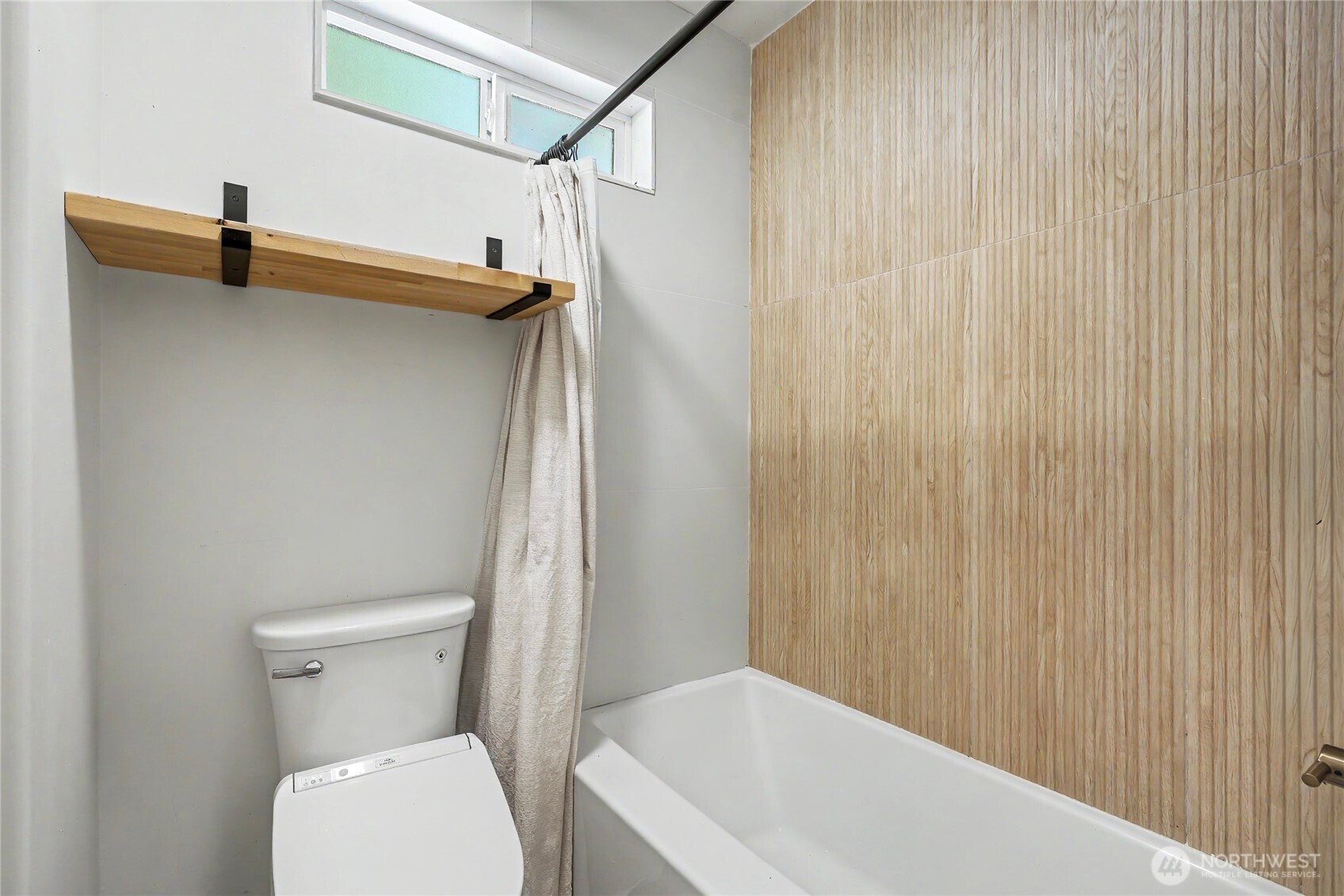 10106 16th Avenue Property Photo 15
