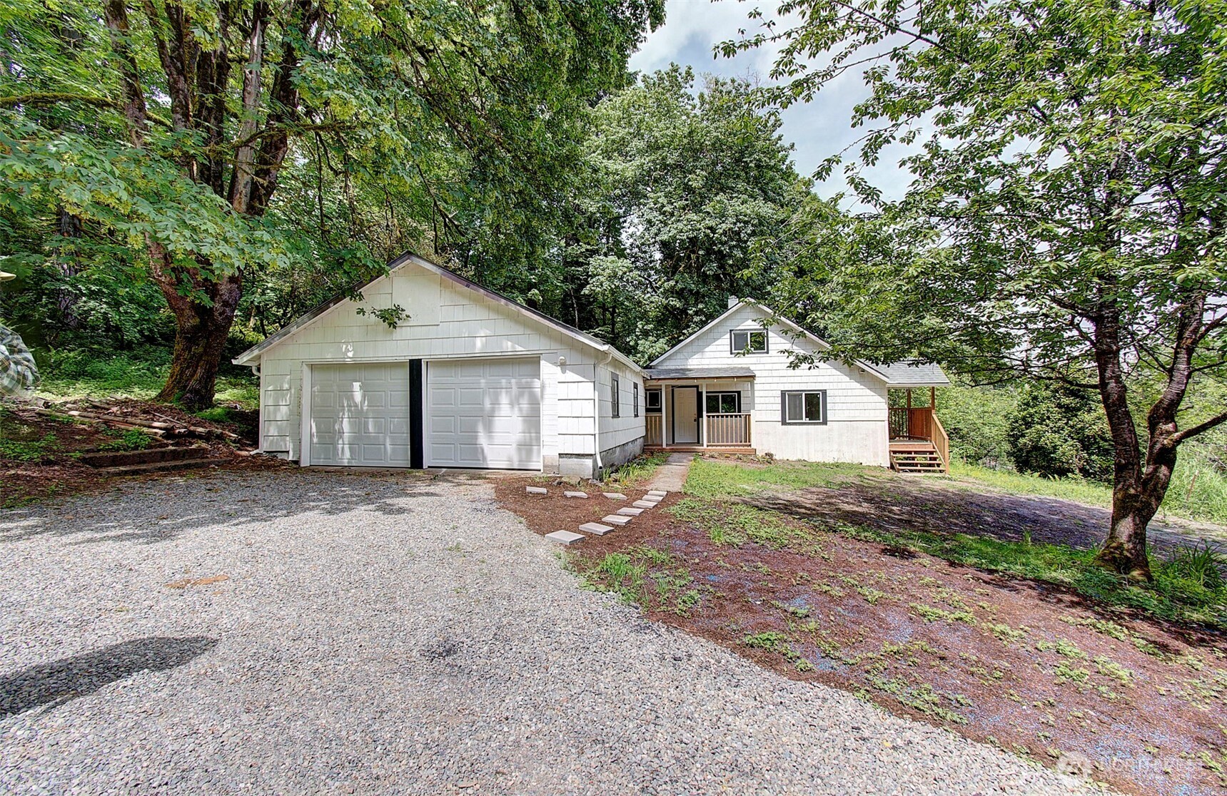 6405 WestSide Highway Property Photo 1