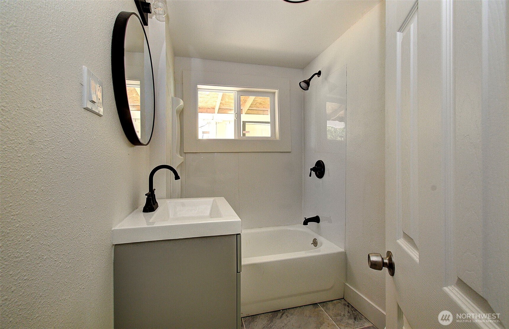 6405 Westside Highway Property Photo 8