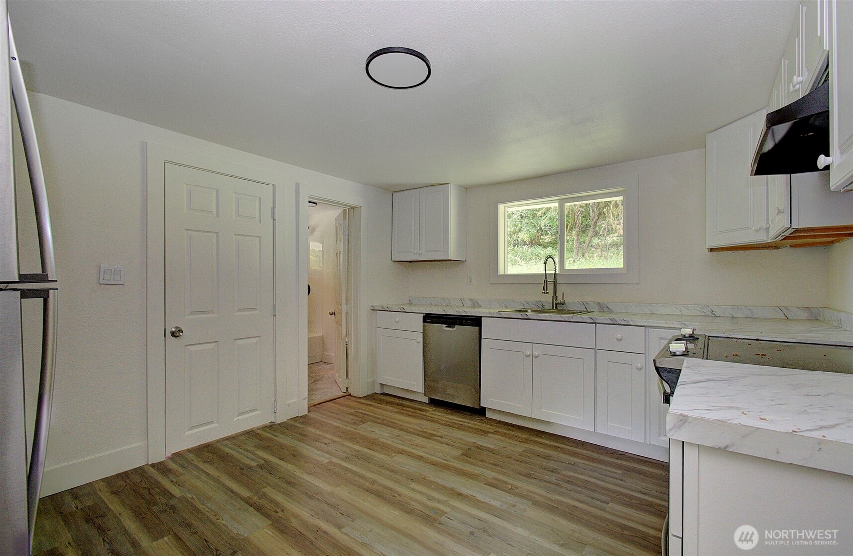 6405 Westside Highway Property Photo 13