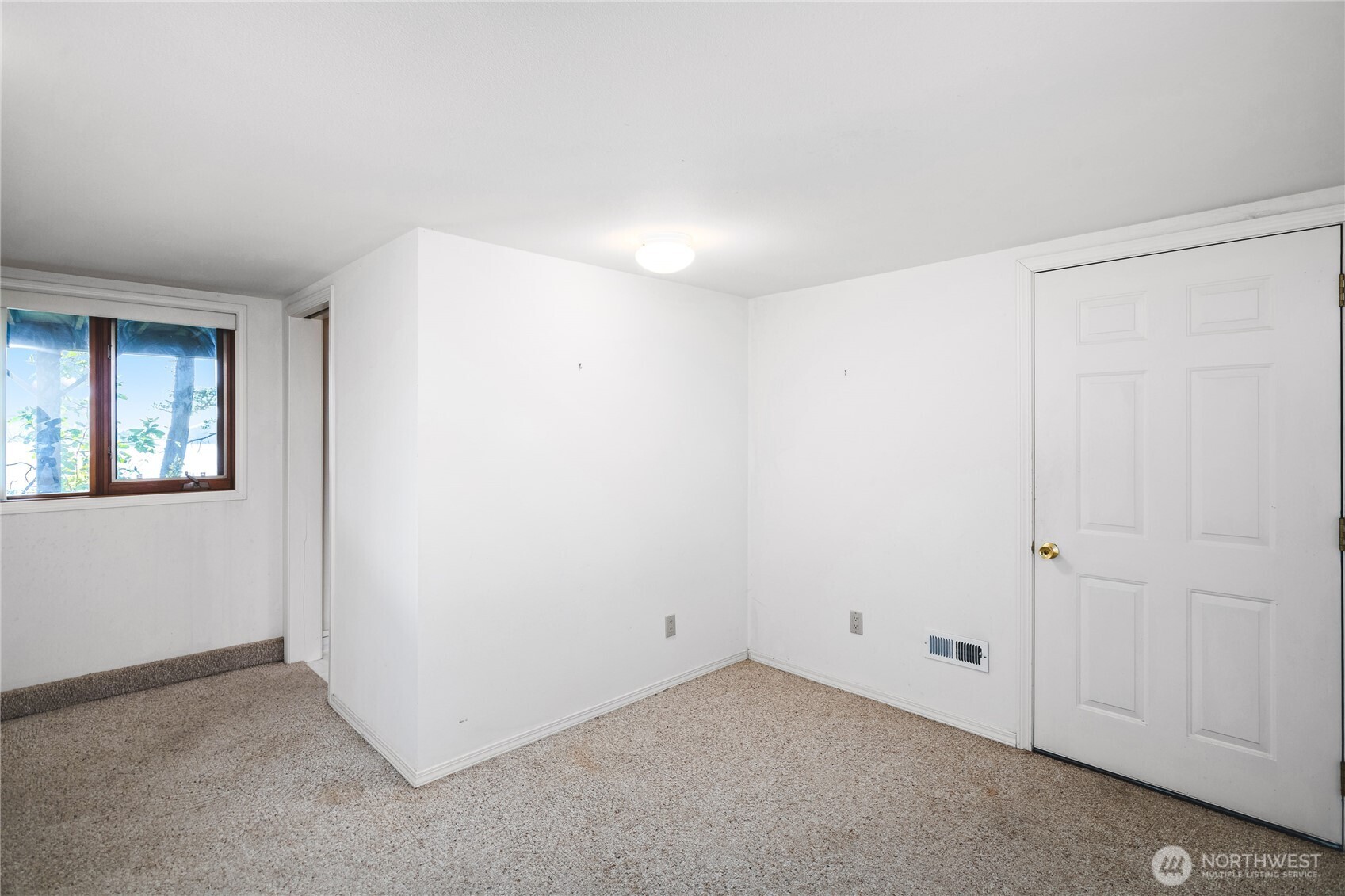 11310 Marine Lane Property Photo 32
