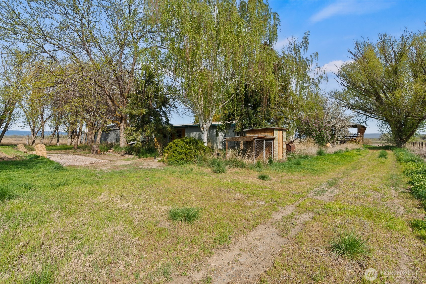 3500 Island Road North Property Photo 4