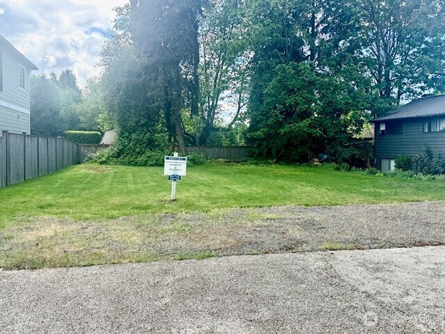648 W Columbia Street Property Photo 1