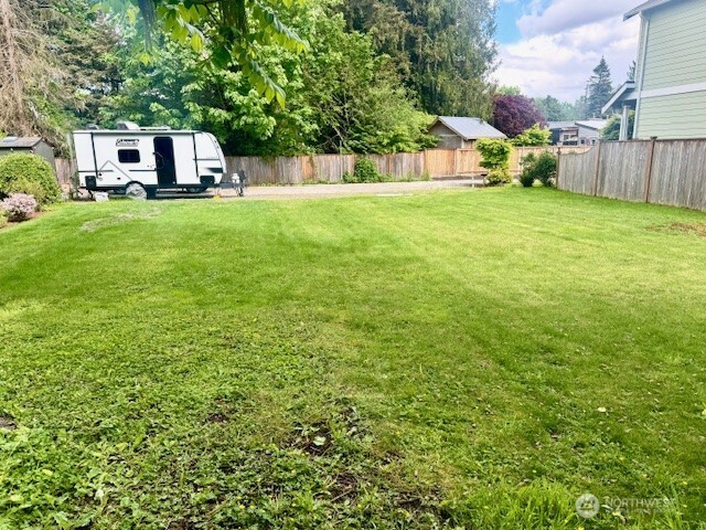 648 W Columbia Street Property Photo 5