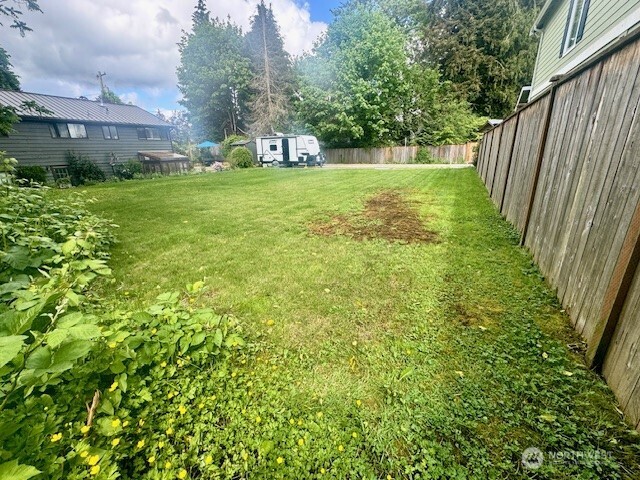 648 W Columbia Street Property Photo 6