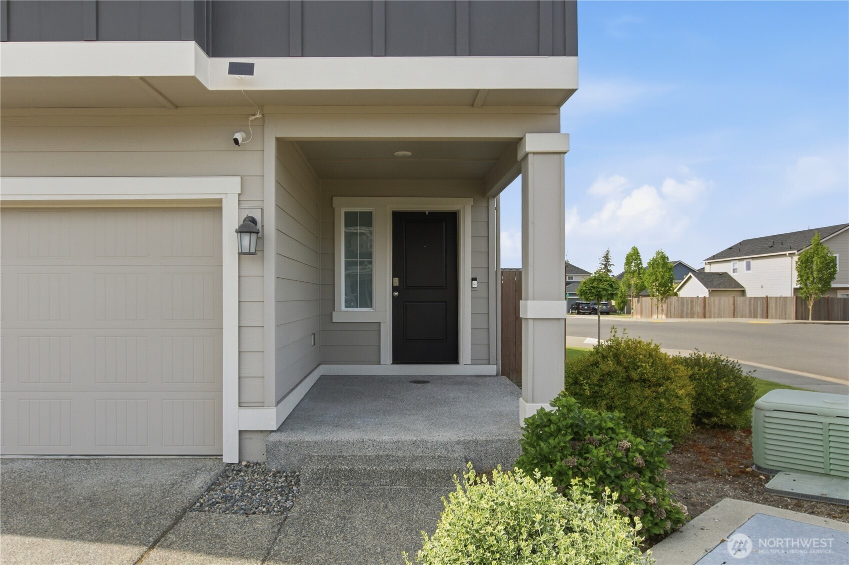 10691 186th Street Ct Property Photo 4