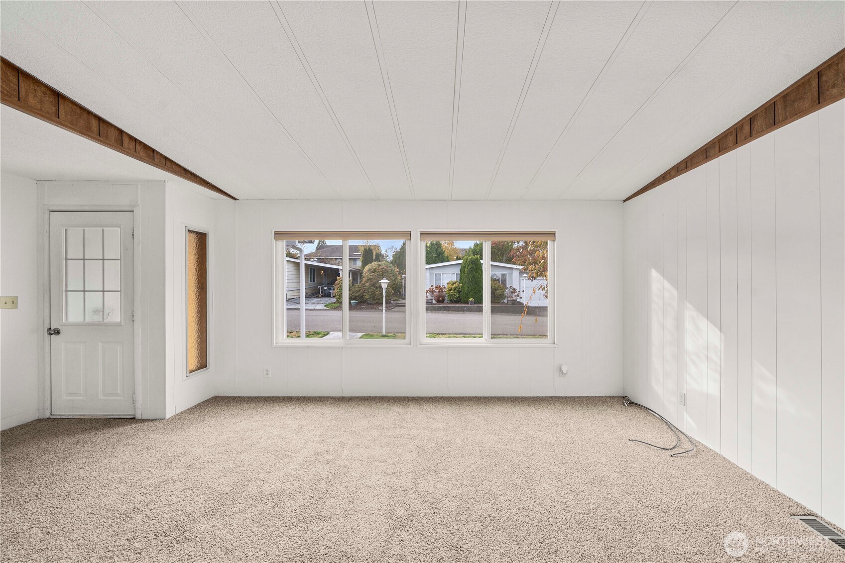 2500 Alder Street 22 Property Photo 13