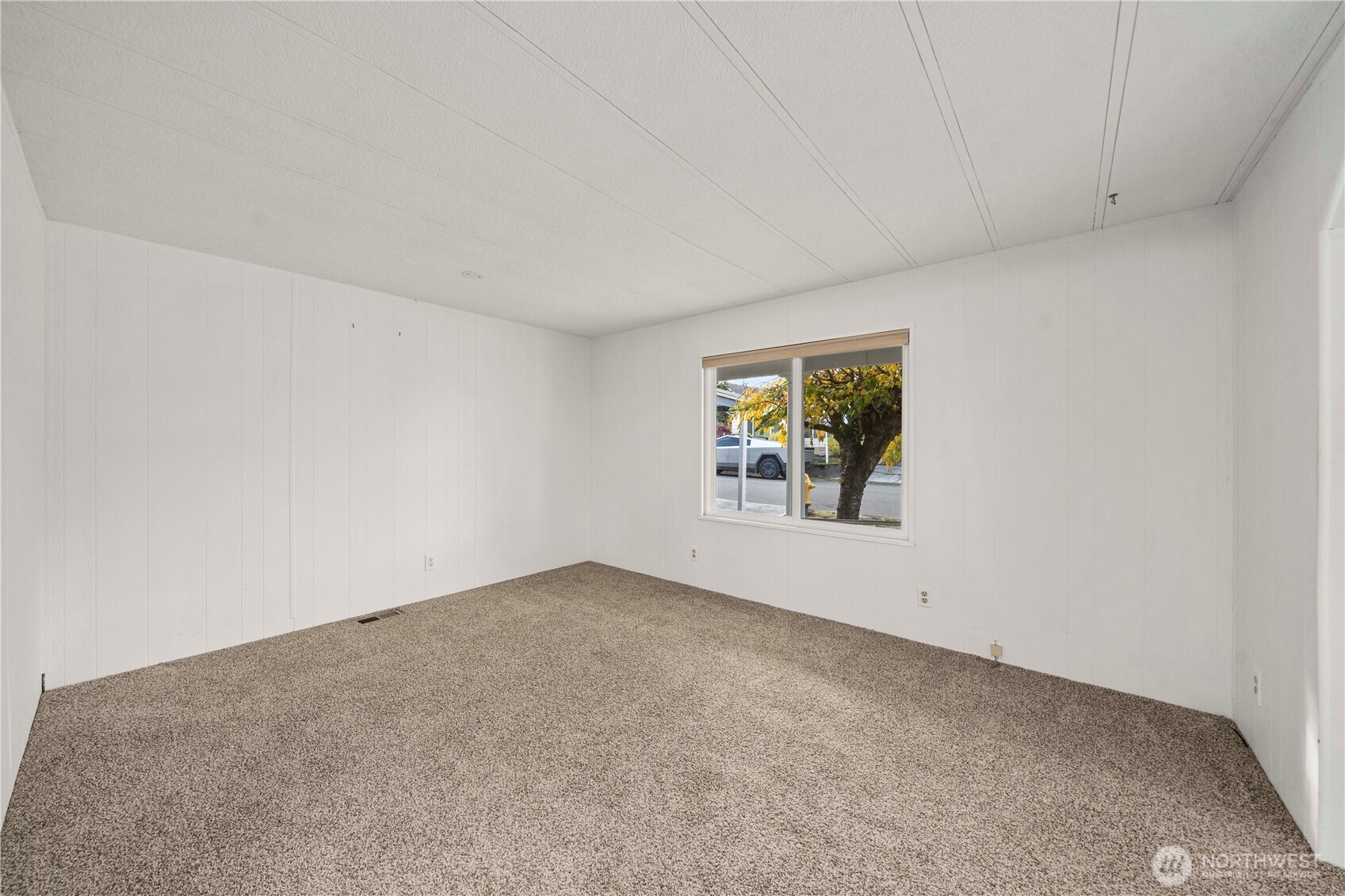 2500 Alder Street 22 Property Photo 18
