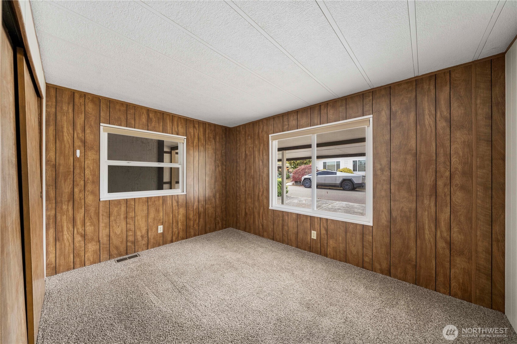 2500 Alder Street 22 Property Photo 32