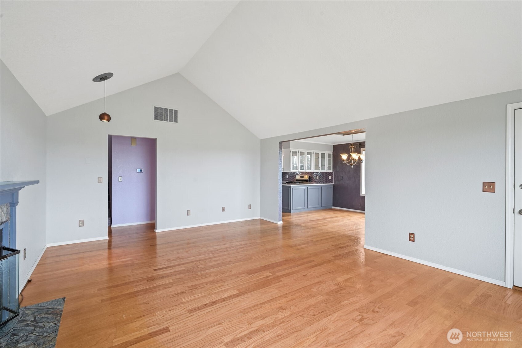 38 Se Washington Avenue Property Photo 5
