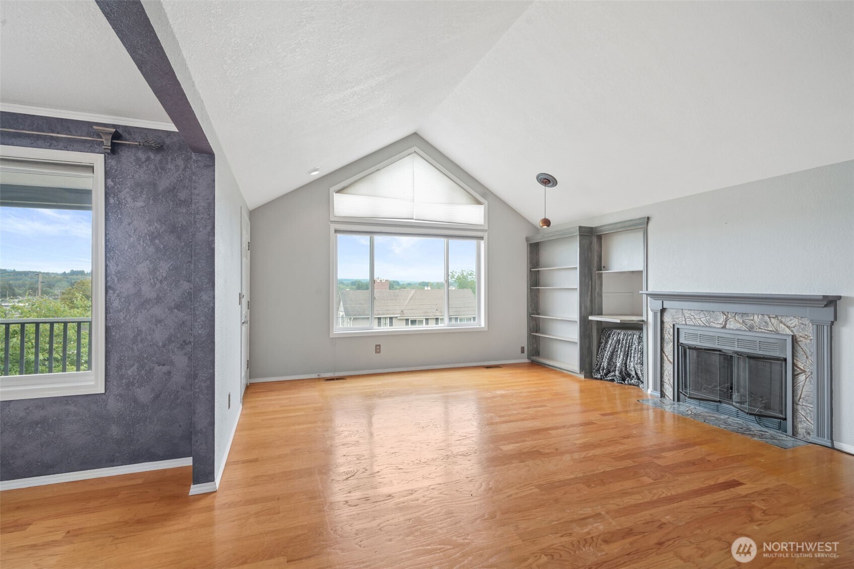 38 Se Washington Avenue Property Photo 7
