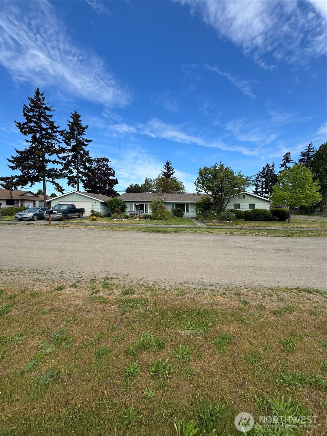99999 W Maple Street Property Photo 4