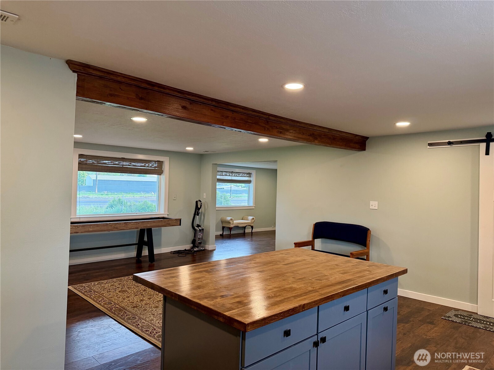 230 Nw Watson Street Property Photo 8