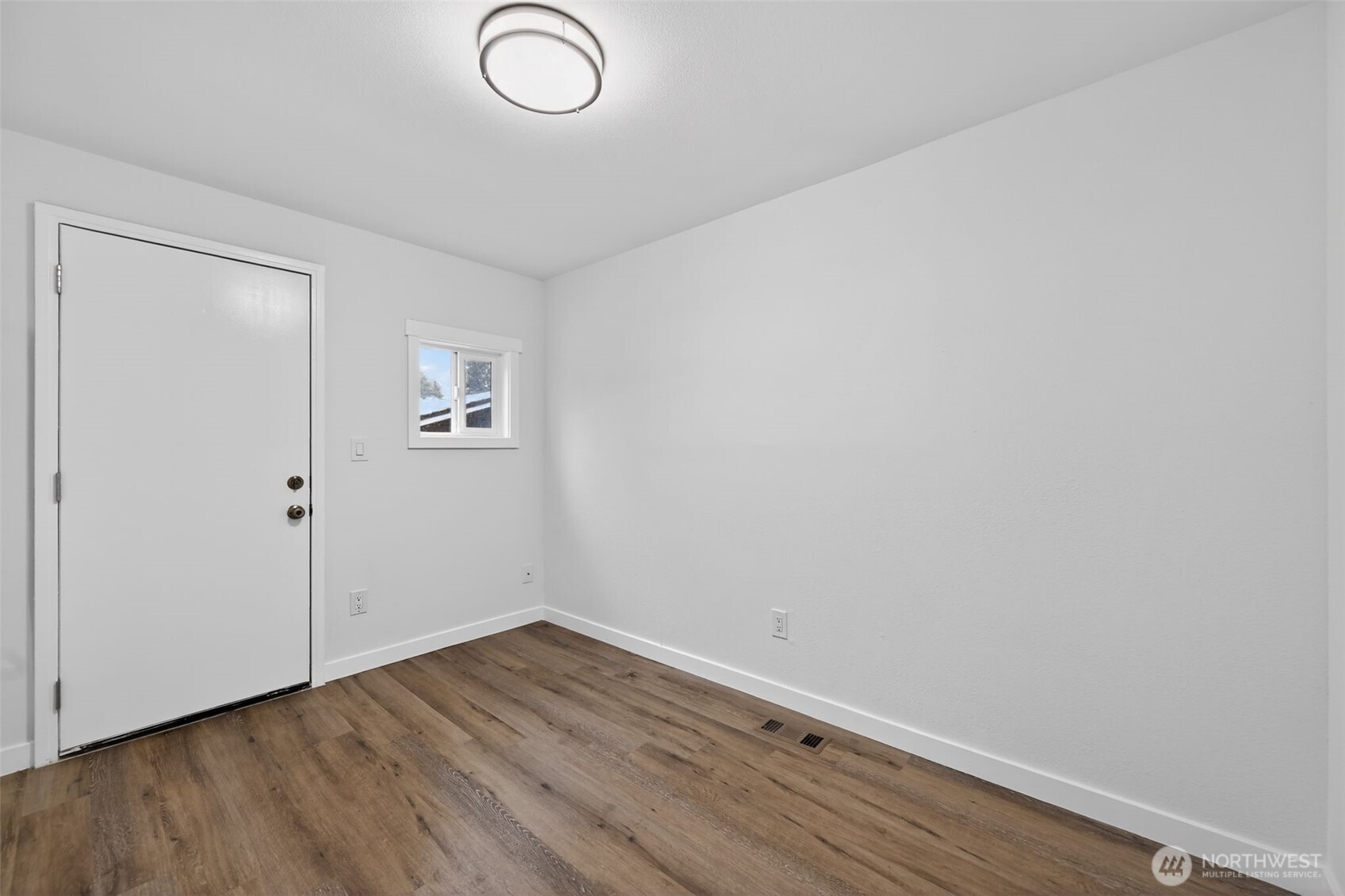 8742 3rd Avenue Property Photo 24