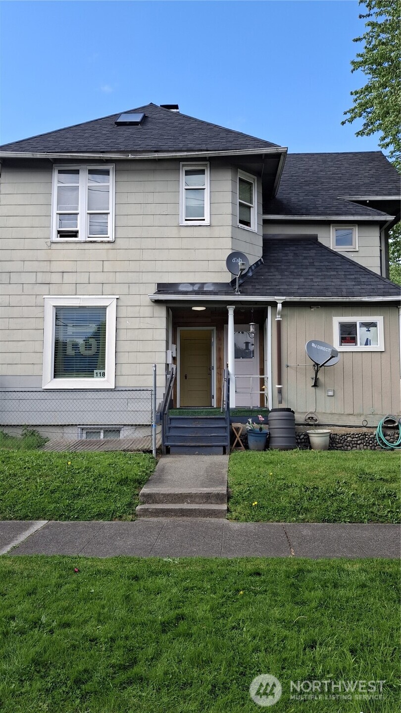 1056 S Sullivan Street Property Photo 1