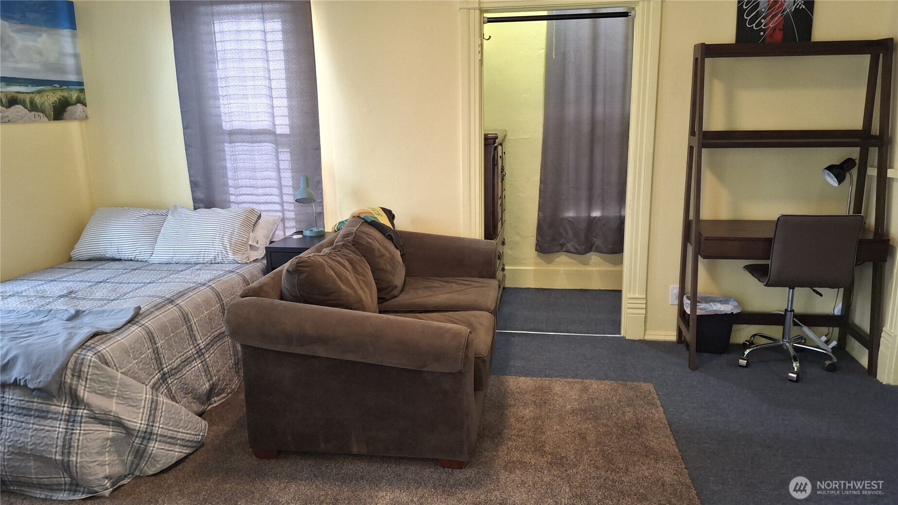 1056 S Sullivan Street Property Photo 5