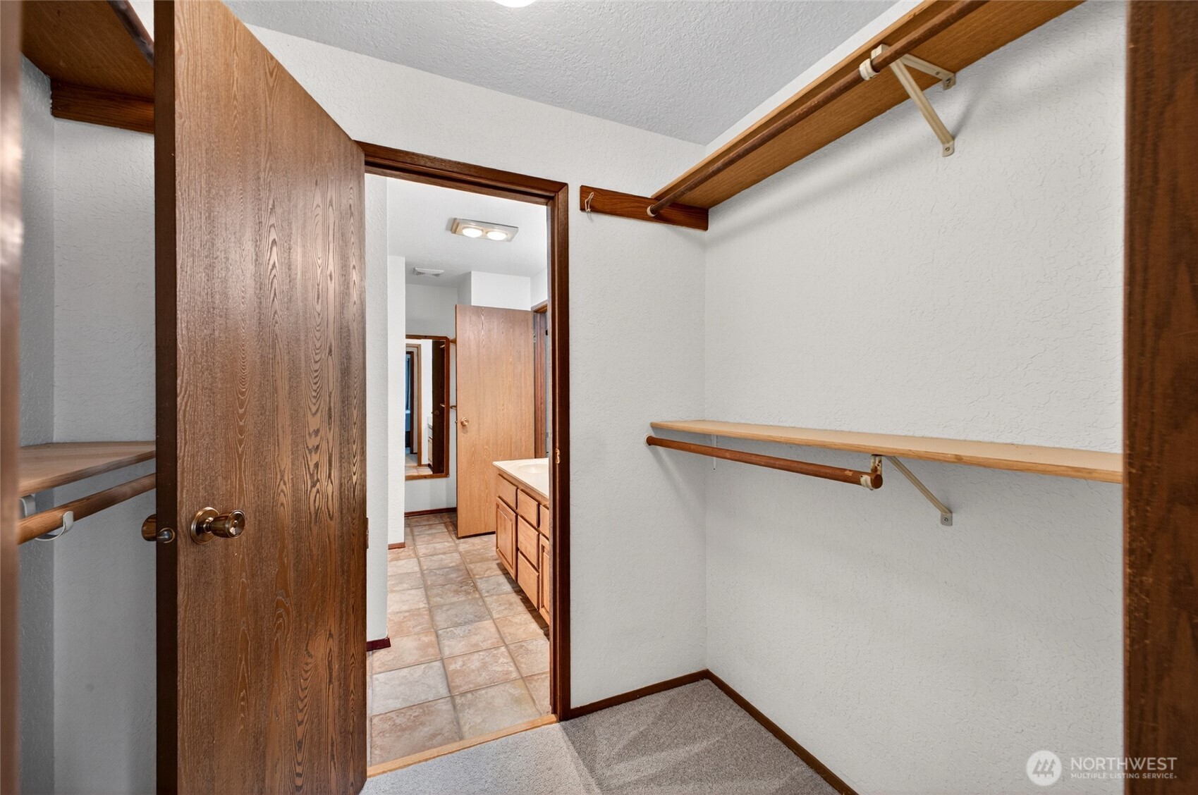 140 Summit Avenue B5 Property Photo 13