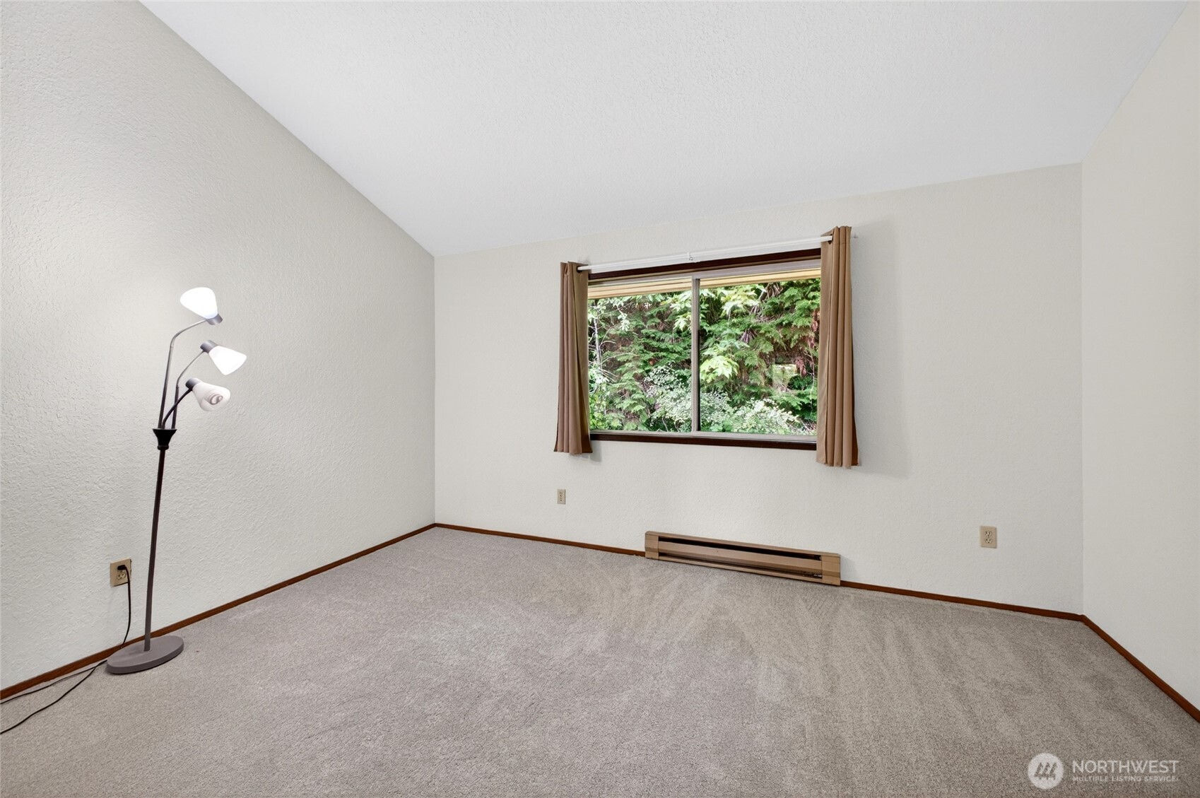 140 Summit Avenue B5 Property Photo 17