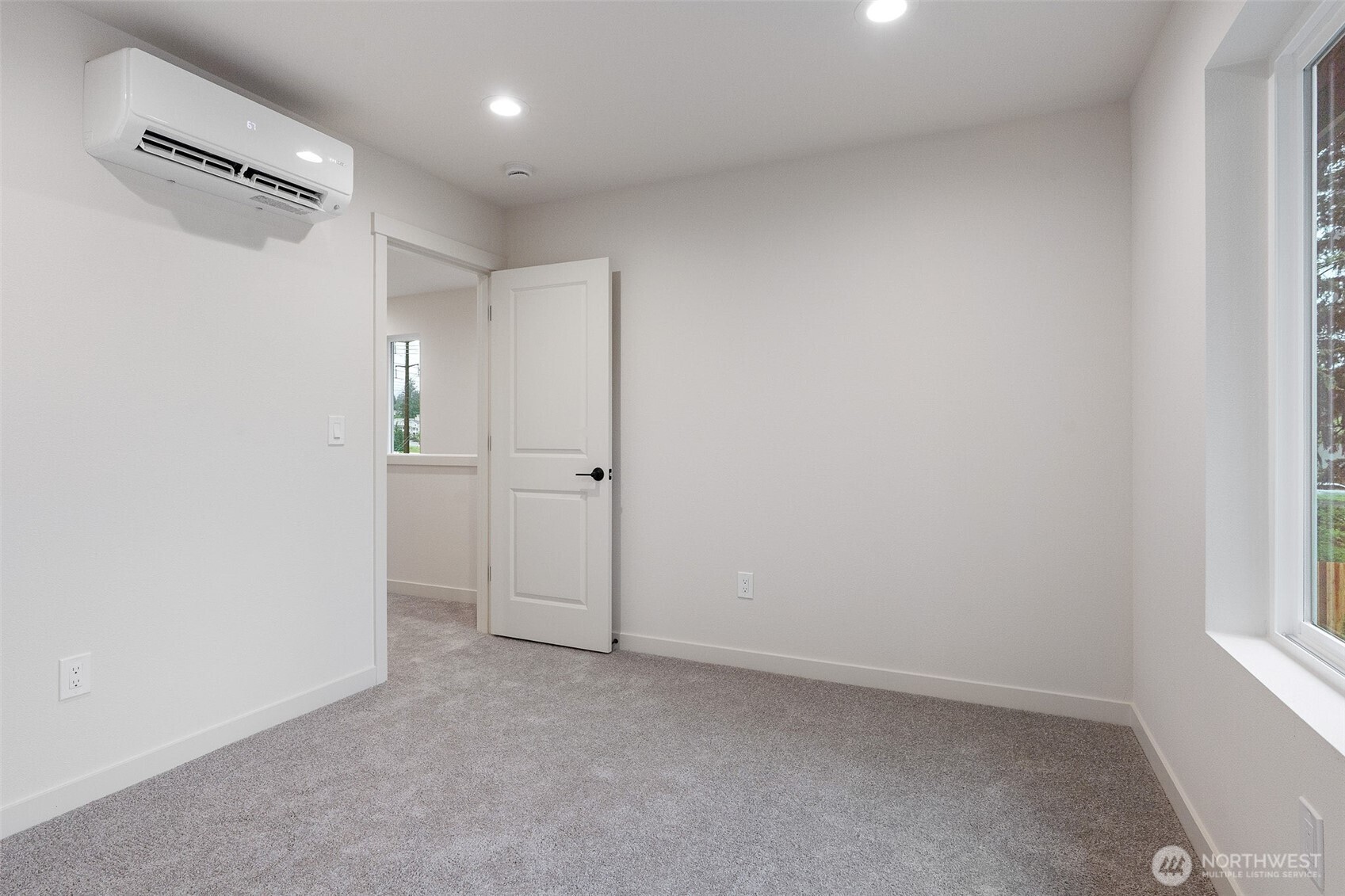 2312 75th Street Property Photo 22