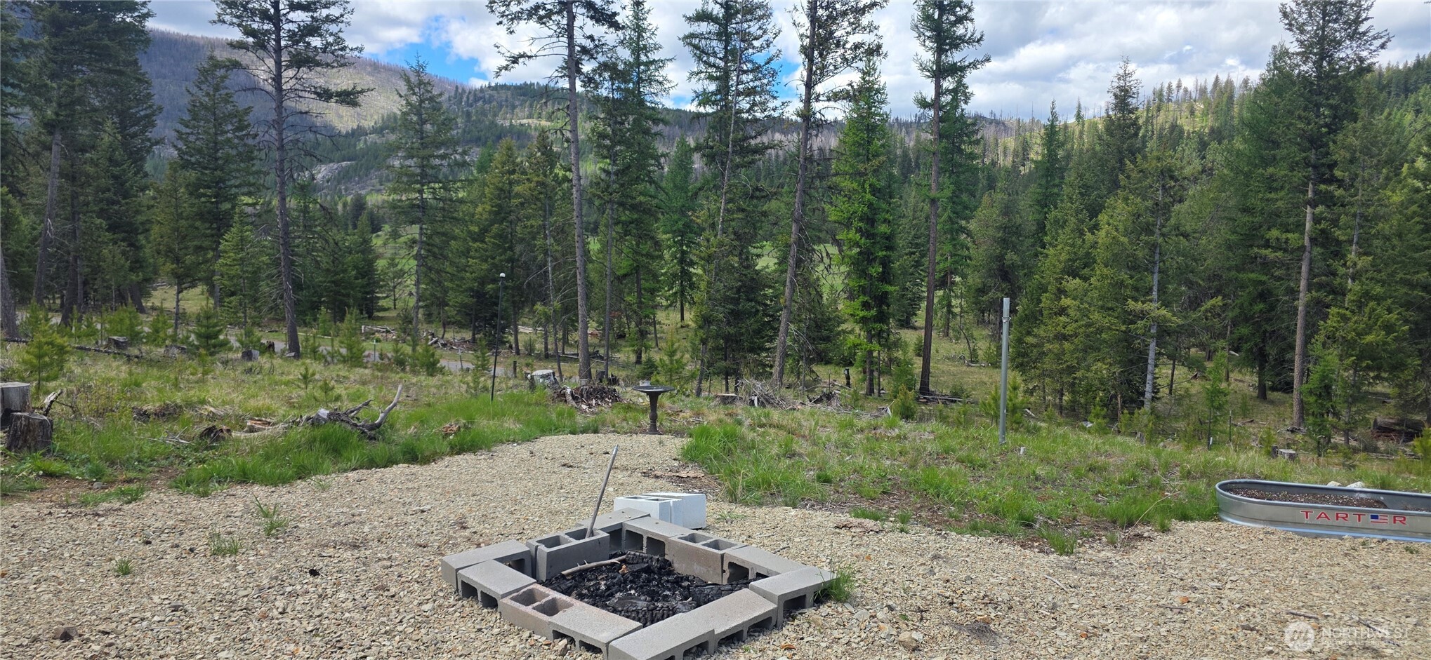 790 Bonaparte Lake Rd Property Photo 12