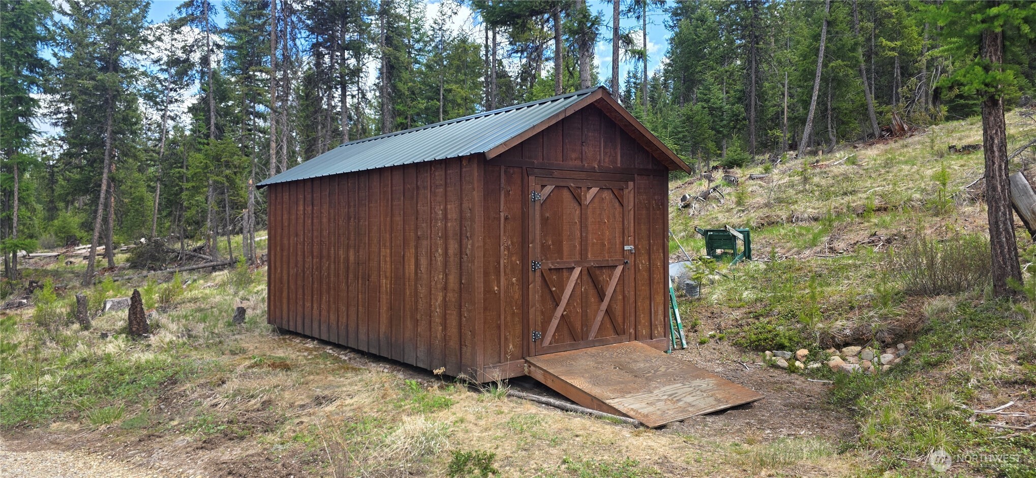 790 Bonaparte Lake Rd Property Photo 15