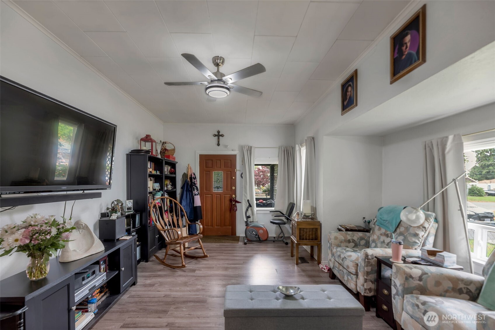 6820 S Huson Street Property Photo 6