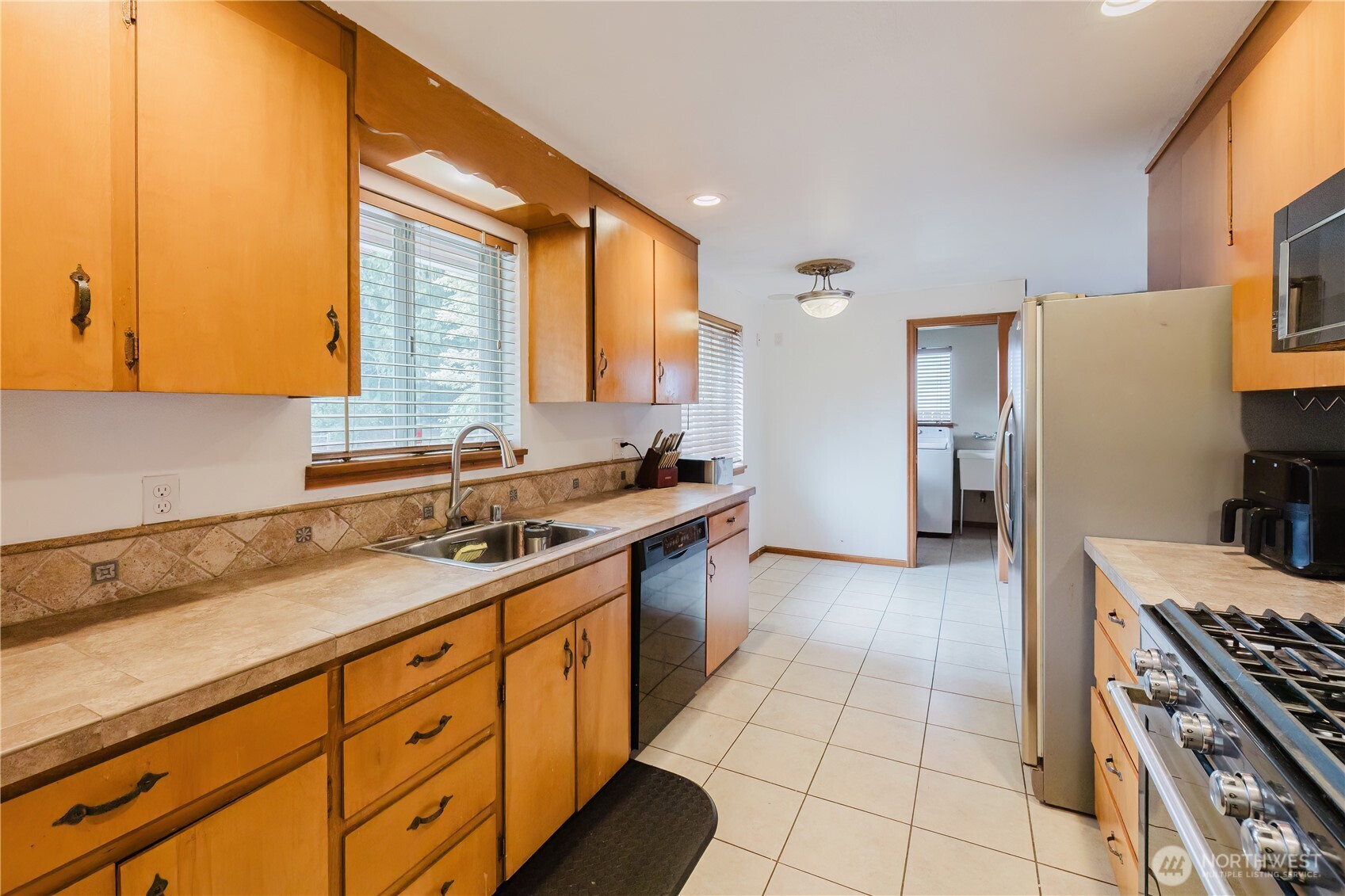 6850 E Grandview Street Property Photo 12
