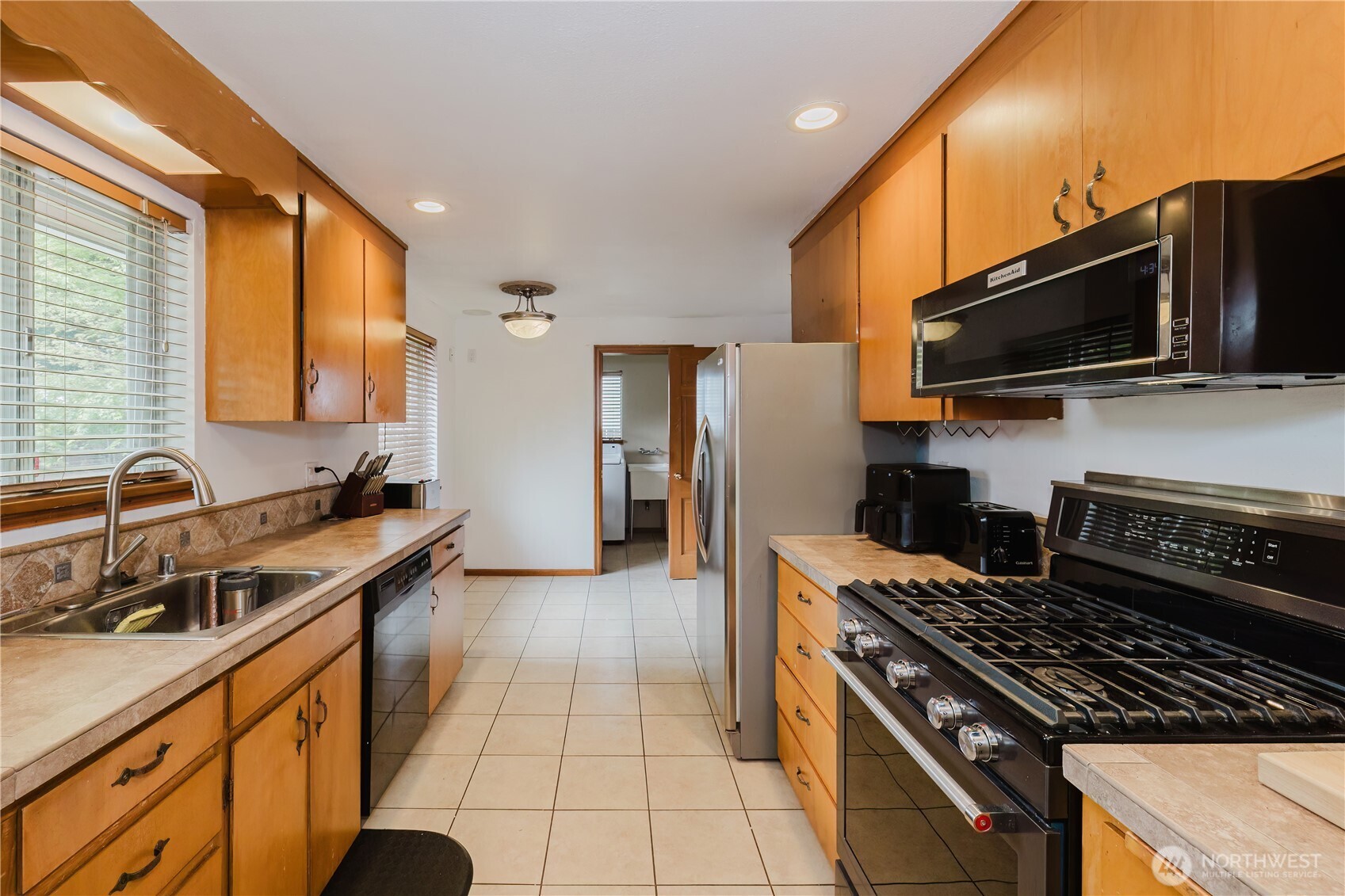 6850 E Grandview Street Property Photo 13
