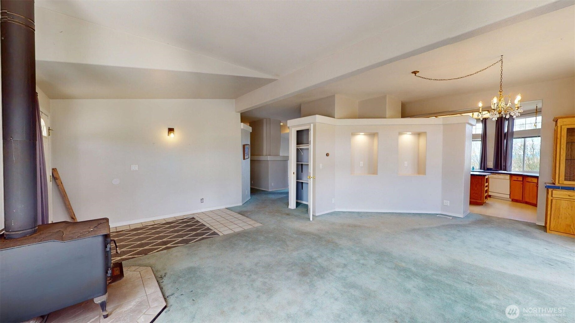 142 Fletcher Rd Property Photo 6