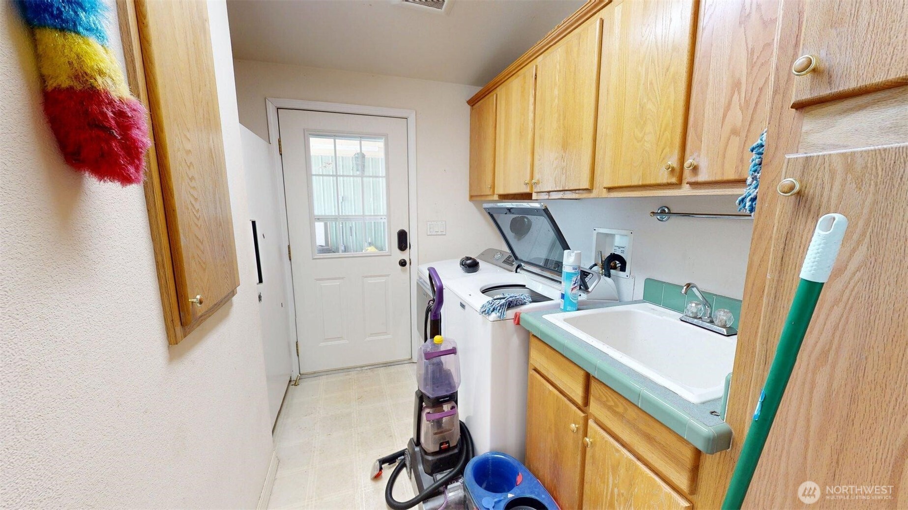 142 Fletcher Rd Property Photo 14