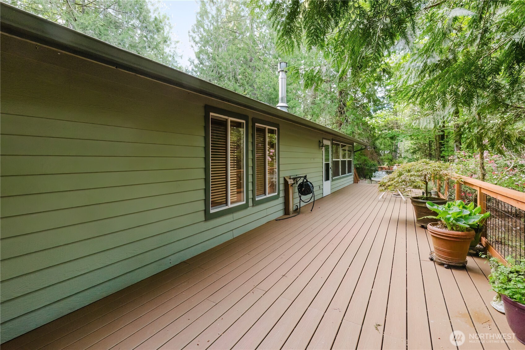 566 E Pointes Drive Property Photo 26