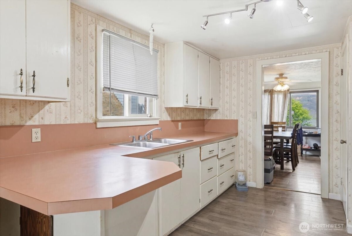 118 Coulee Boulevard Property Photo 7