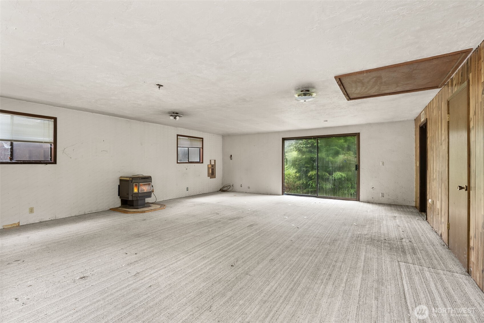 626 Ostman Road Property Photo 9