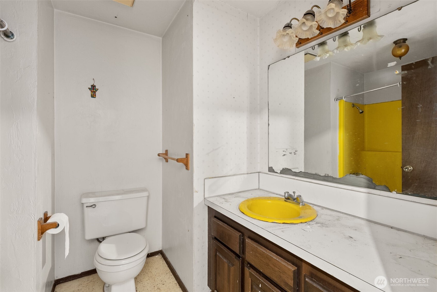 626 Ostman Road Property Photo 14