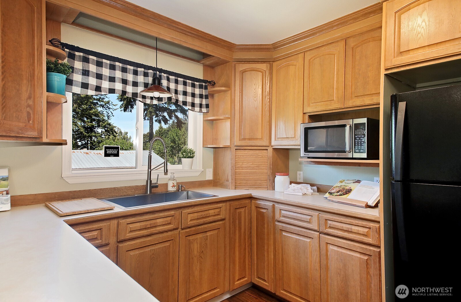 207 Fort Casey Road Property Photo 11