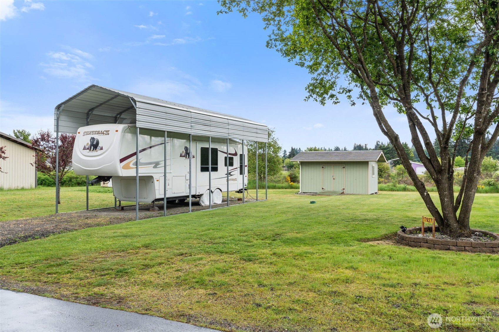 17927 Daryl Lane Property Photo 33