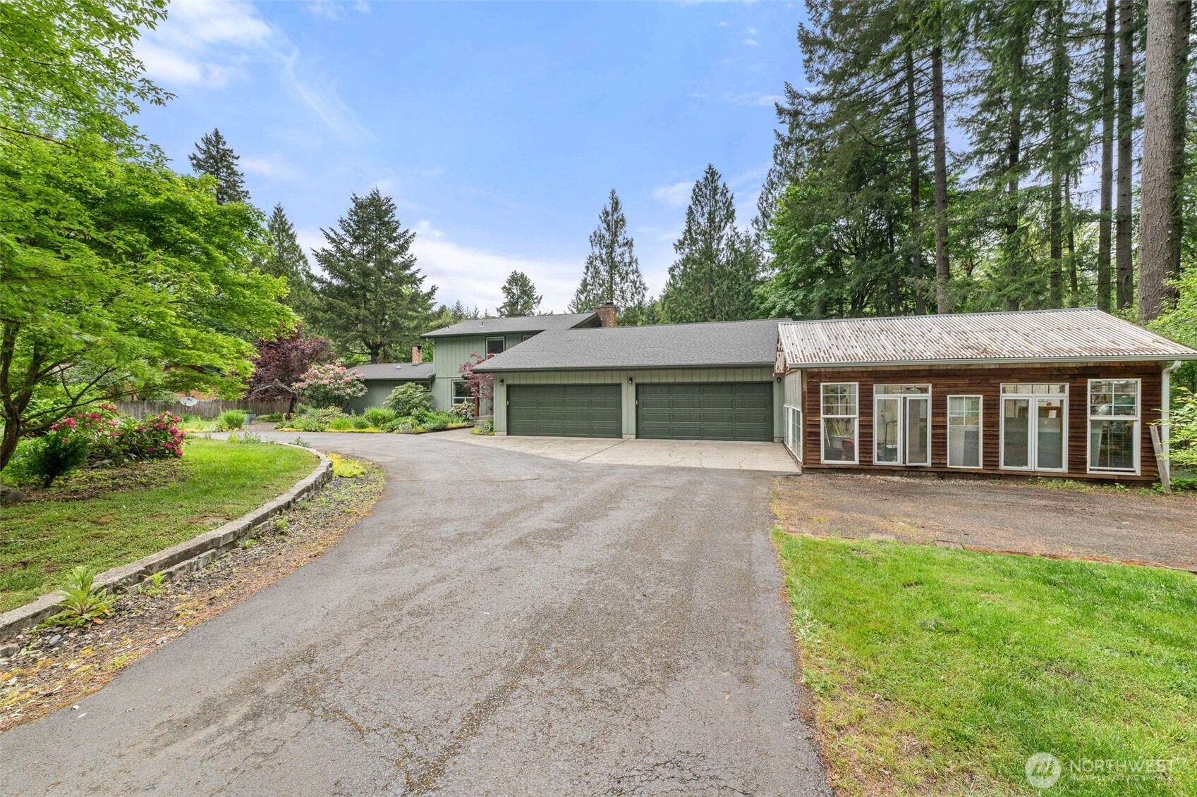 11008 Cowlitz Drive Property Photo 4
