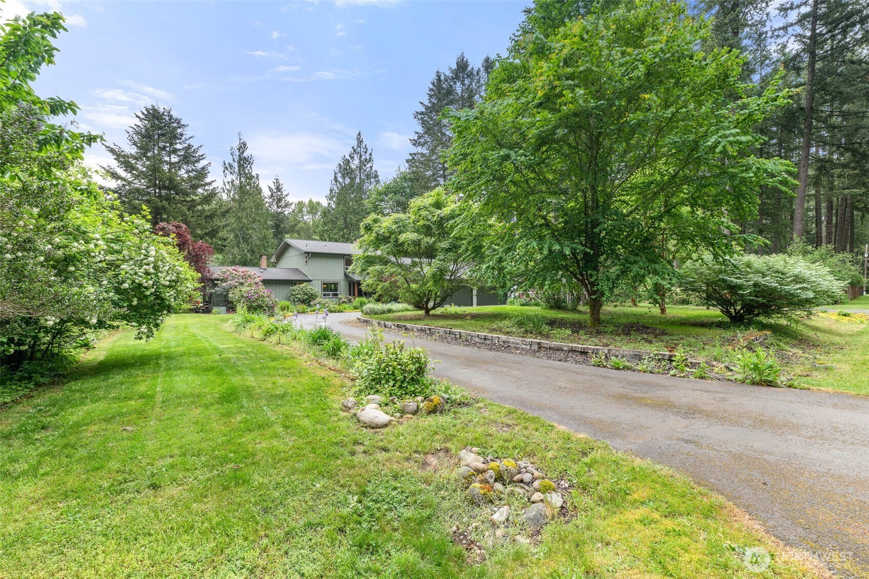 11008 Cowlitz Drive Property Photo 5