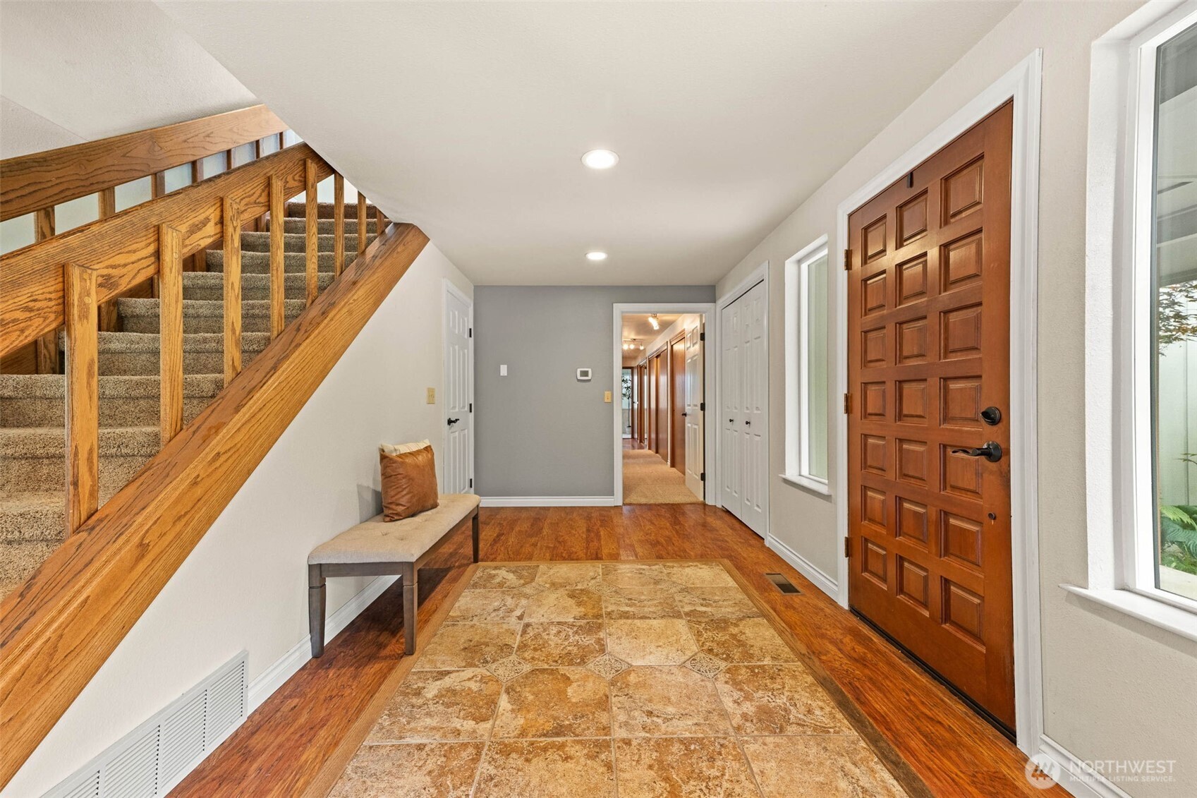 11008 Cowlitz Drive Property Photo 6