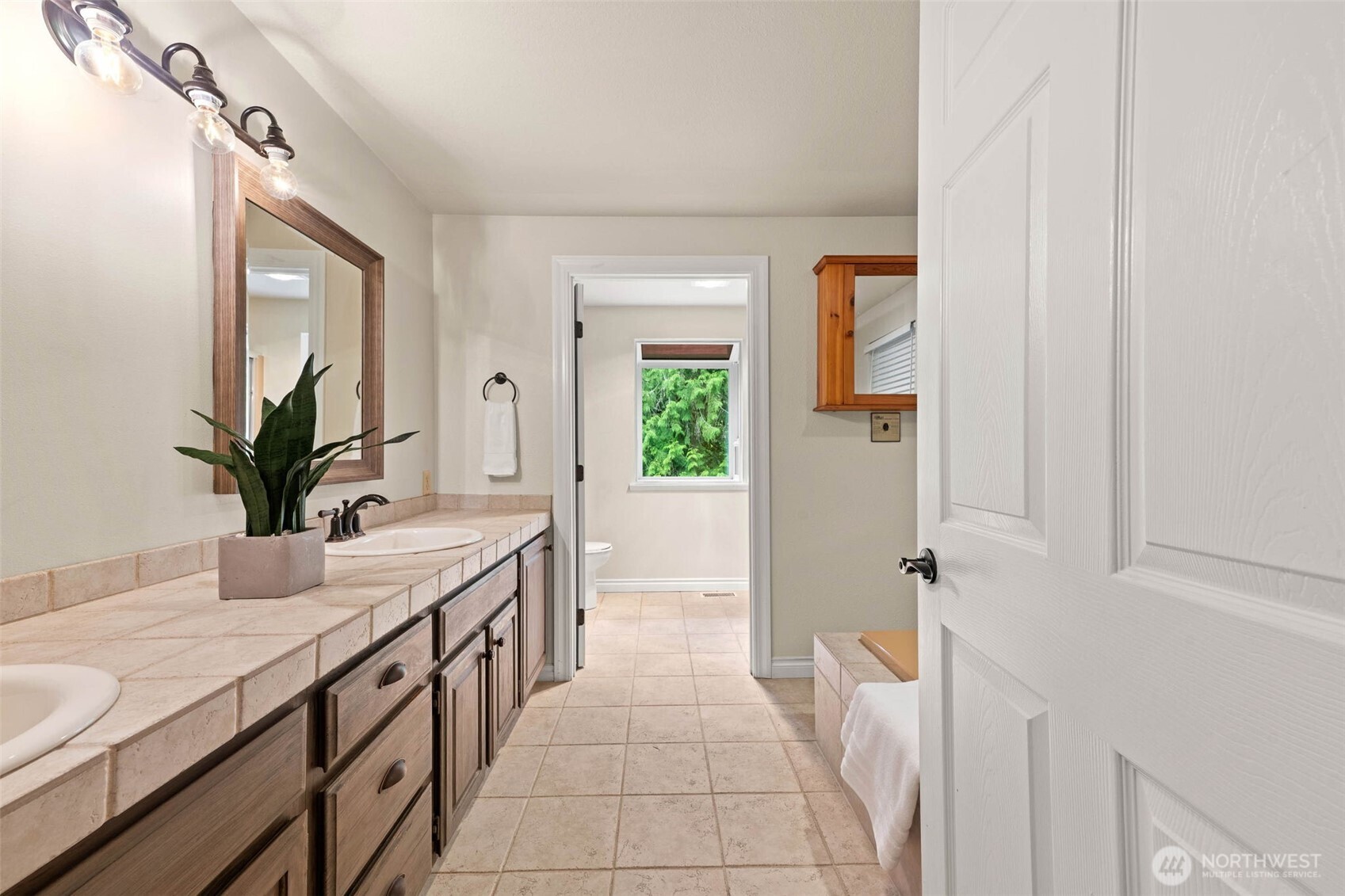 11008 Cowlitz Drive Property Photo 22