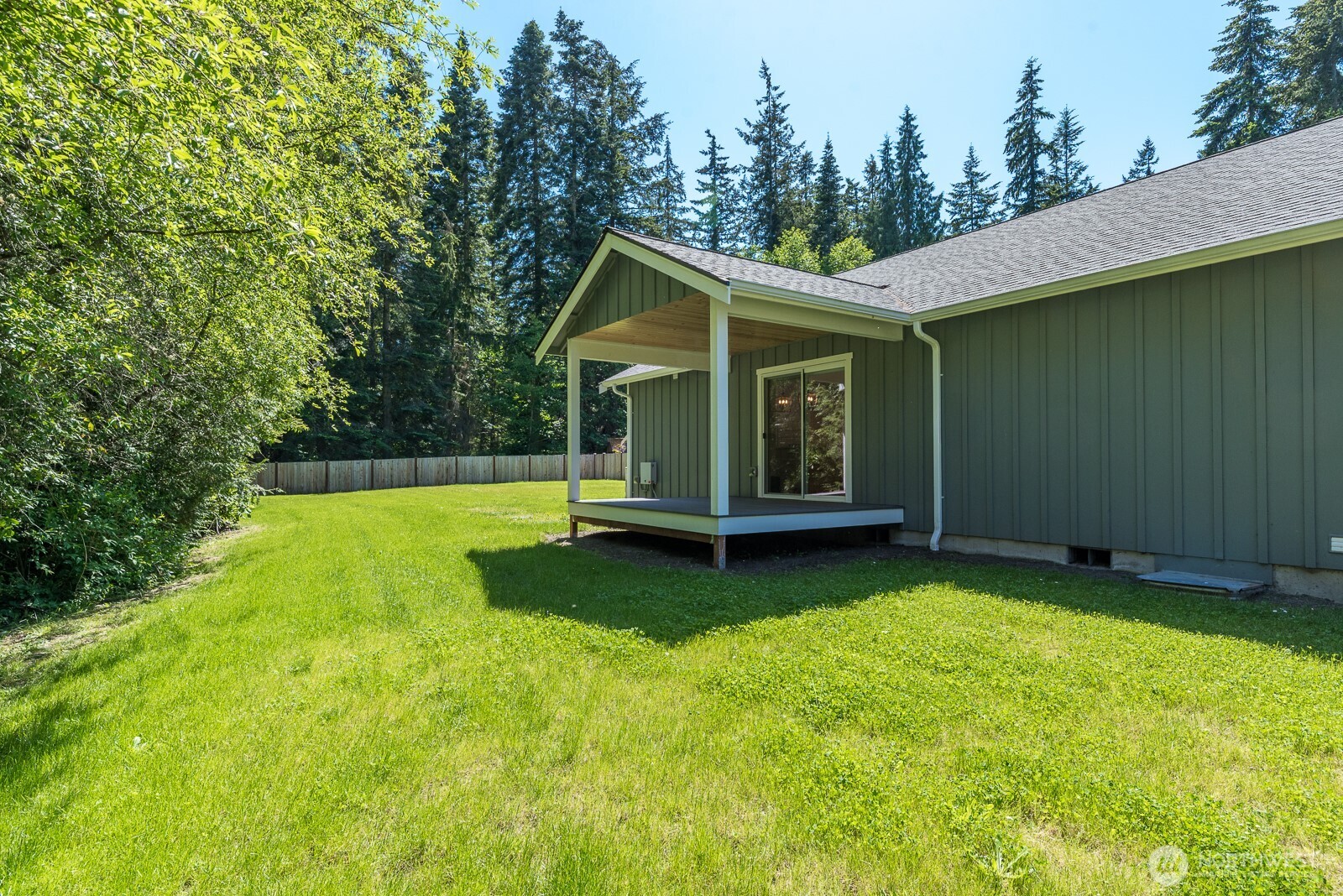 1701 Hemlock Drive Property Photo 20