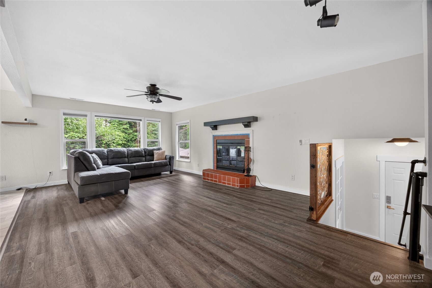 19010 114th Place Property Photo 5